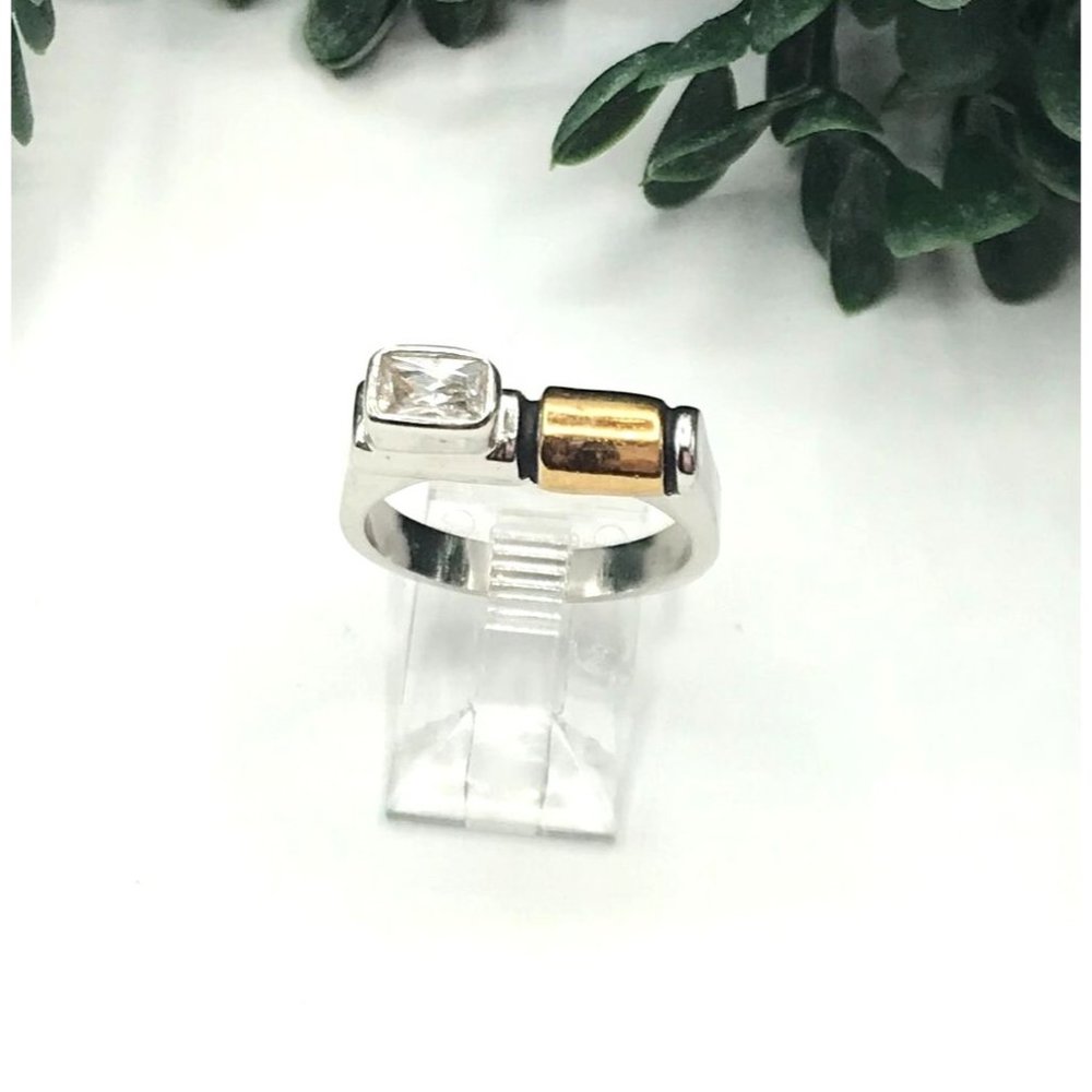 Ring silver tone clear rhinestones gold tone accent size 9